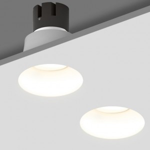 Plaster ceiling spotlight