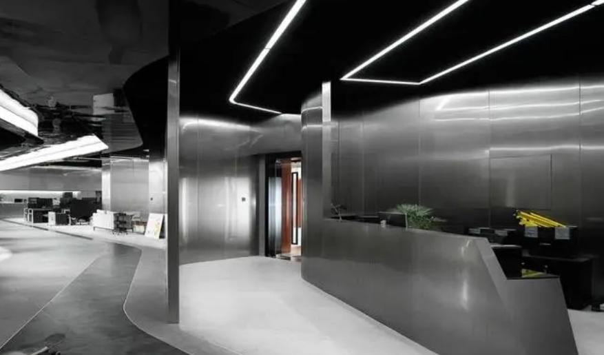What are the key points of commercial lighting design